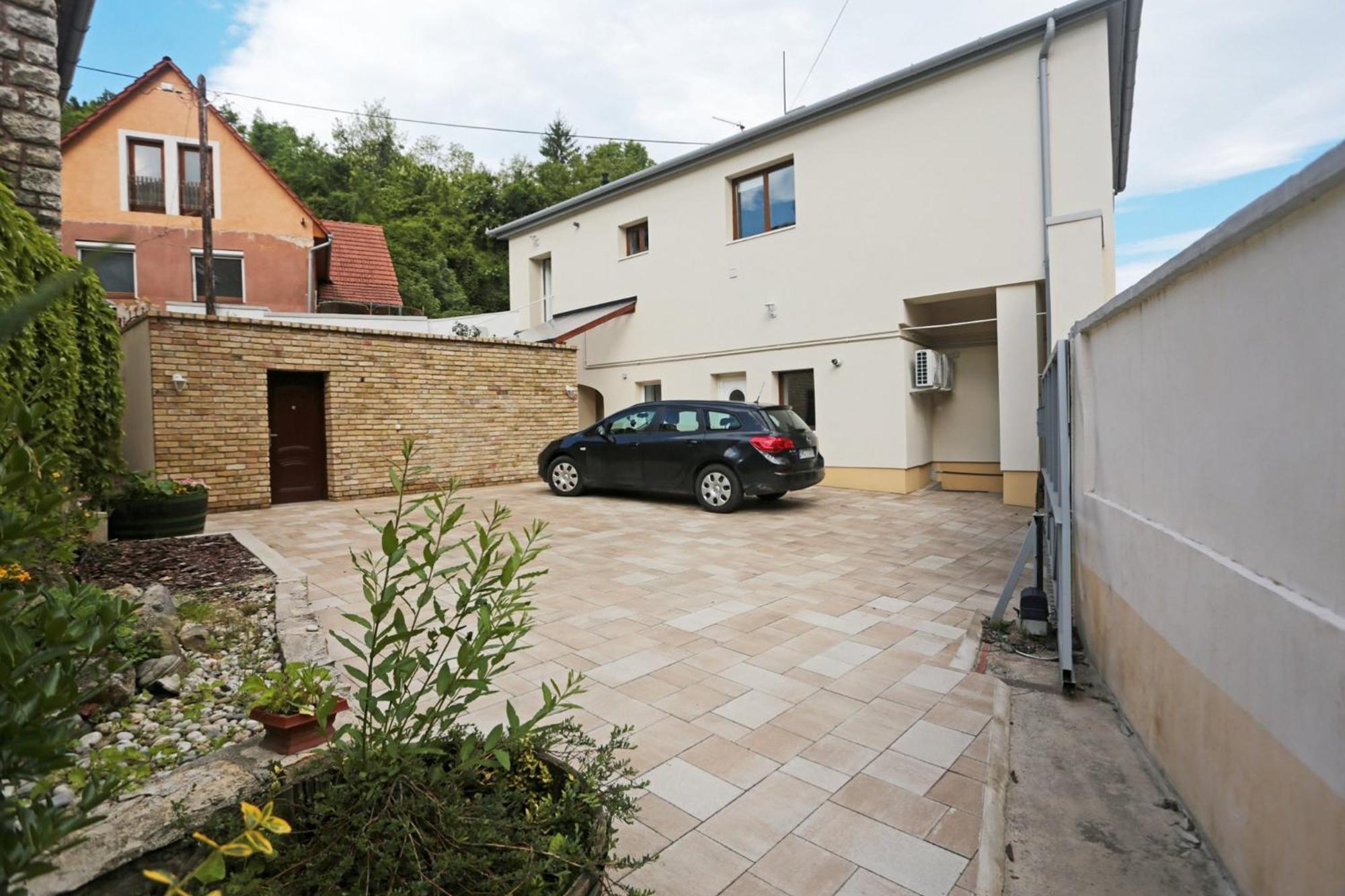 Jokai 19 Vendeghaz Apartment Veszprem Luaran gambar