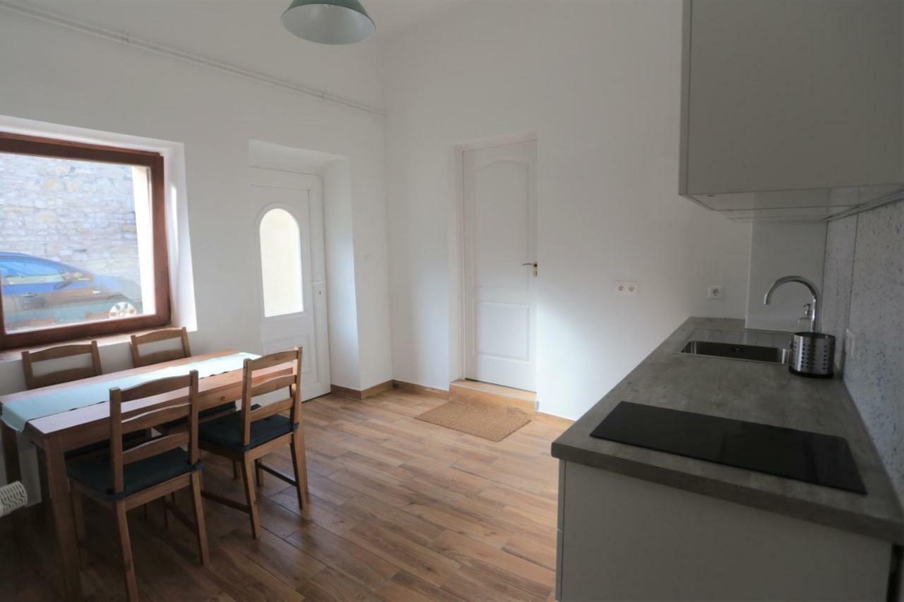 Jokai 19 Vendeghaz Apartment Veszprem Luaran gambar